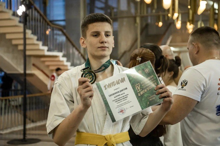 Дмитрий Сапожников, победитель фестиваля "Спортивные надежды" по киокушин, Москва - 2025