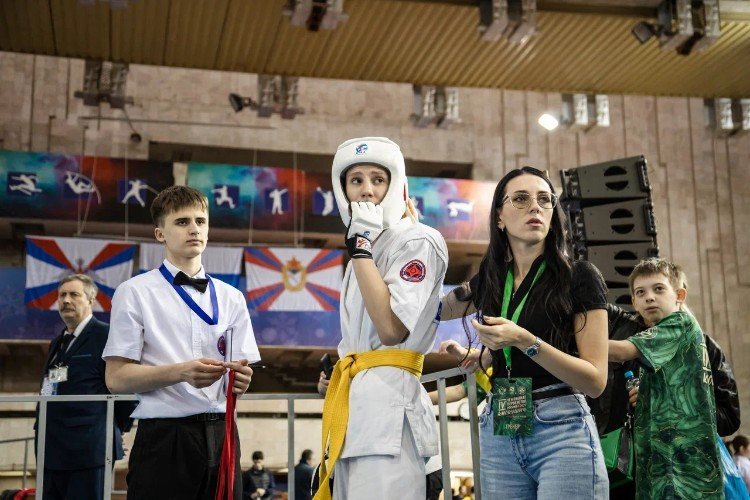 Вероника Колеснёва, тренер ЦСЕ "Сокол" с воспитанниками