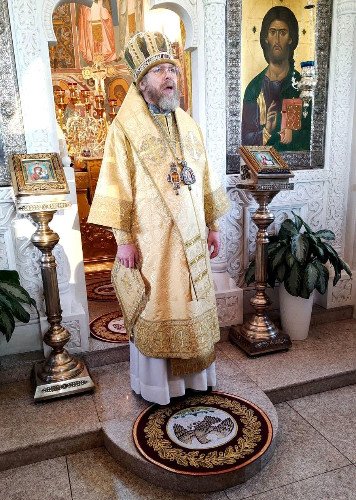 Воскресная Литургия и встреча с митрополитом Тихоном в Усть-Лабинске
