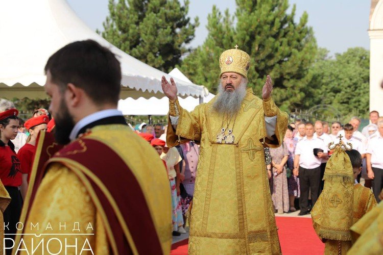 Молебен в честь Дня крещения Руси