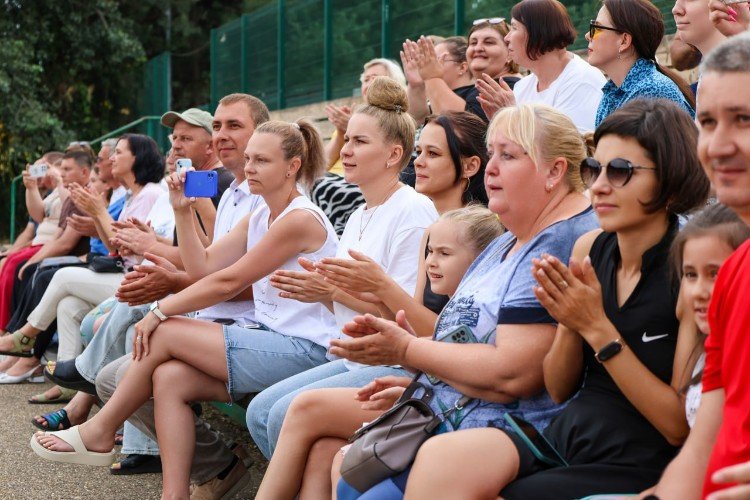Родители воспитанников болеют за свои команды