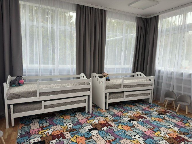 спальная комната в группе дневного пребывания