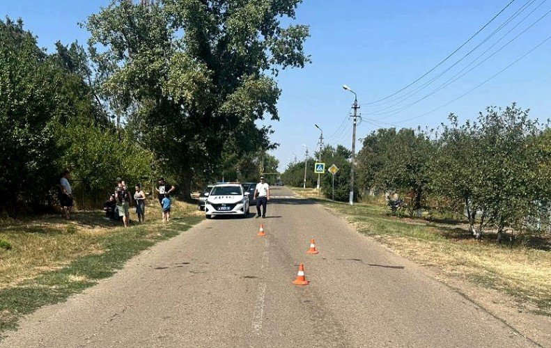 Патруль ДПС на месте аварии