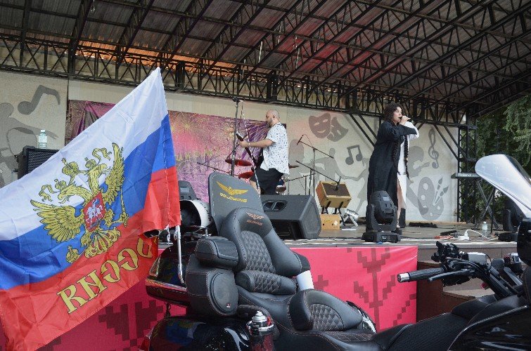 Русский характер: Ночные Волки, Русская Община и администрация района организовали патриотическое шоу