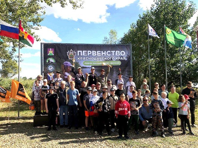 Участники соревнований после награждения