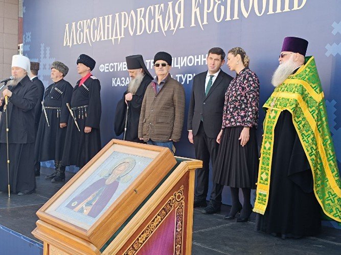 Икона с мощами преподобного Сергия Радонежского