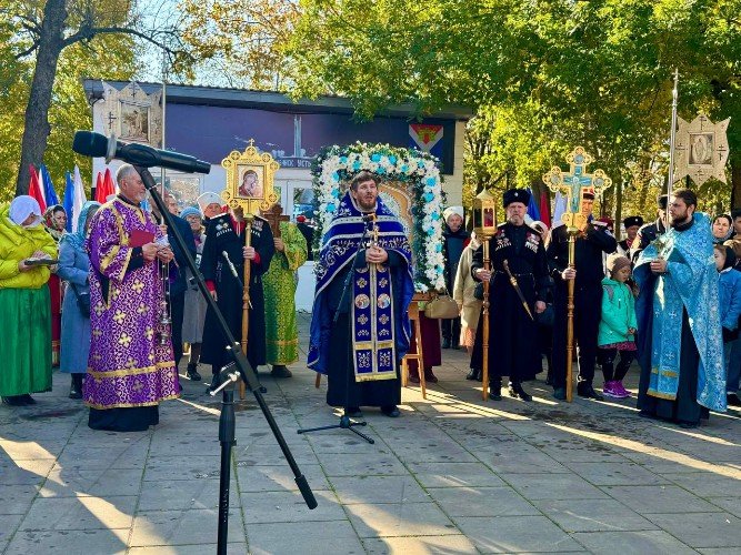Молебен в Городском парке