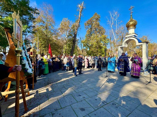 Водосвятный молебен в парке