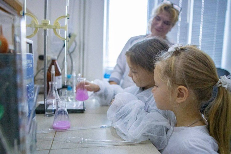 Участники экскурсии