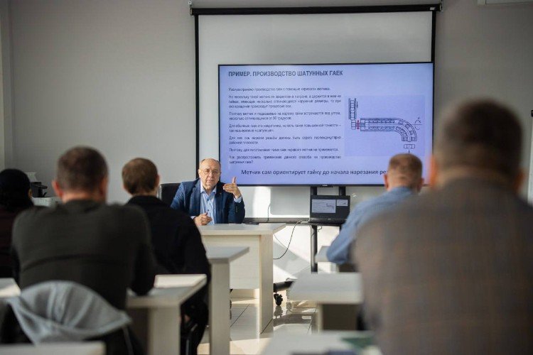 Нешаблонное мышление: чему учат «топов» в «Прогресс Агро»