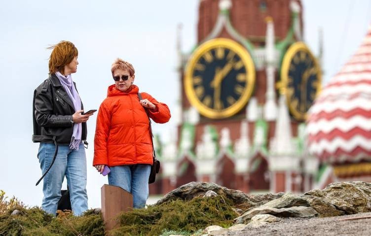 Две женщины на Красной площади