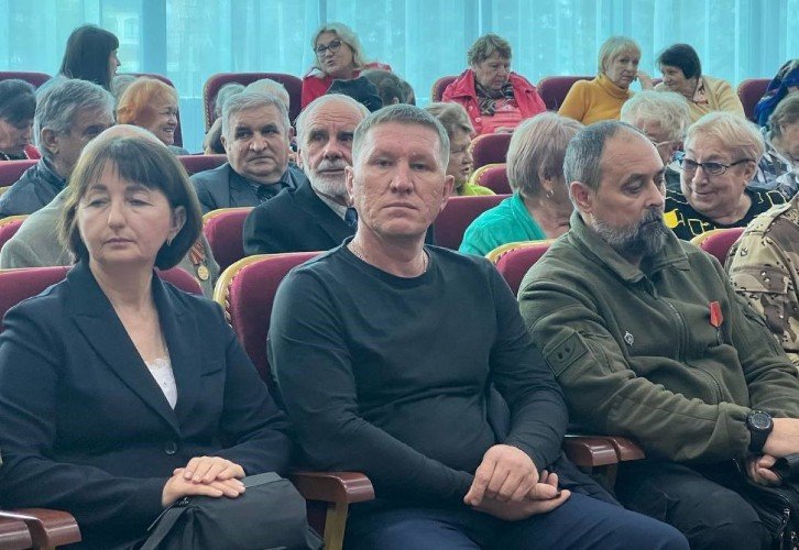 Приглашённые в зале