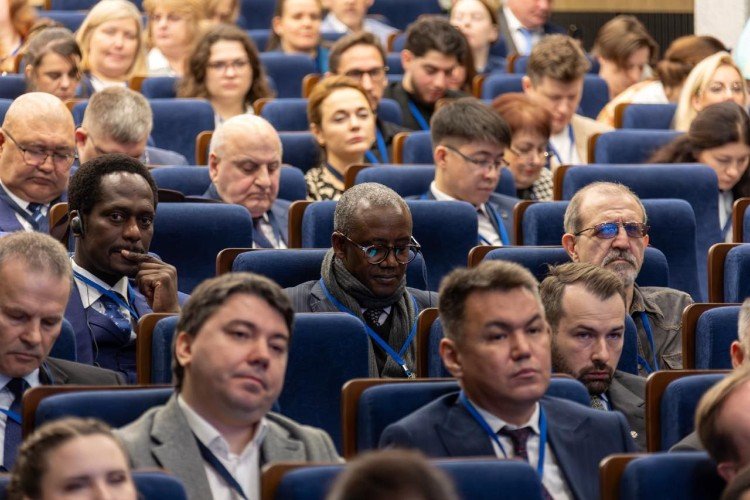 Участники международного форума