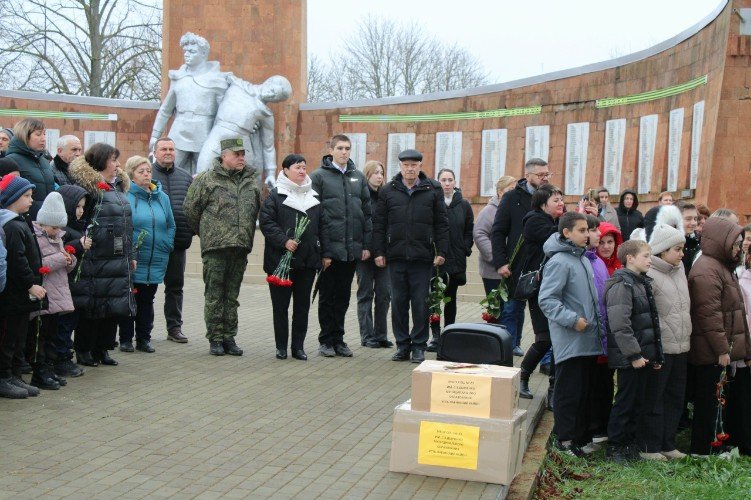 На открытии памятника погибшим героям СВО