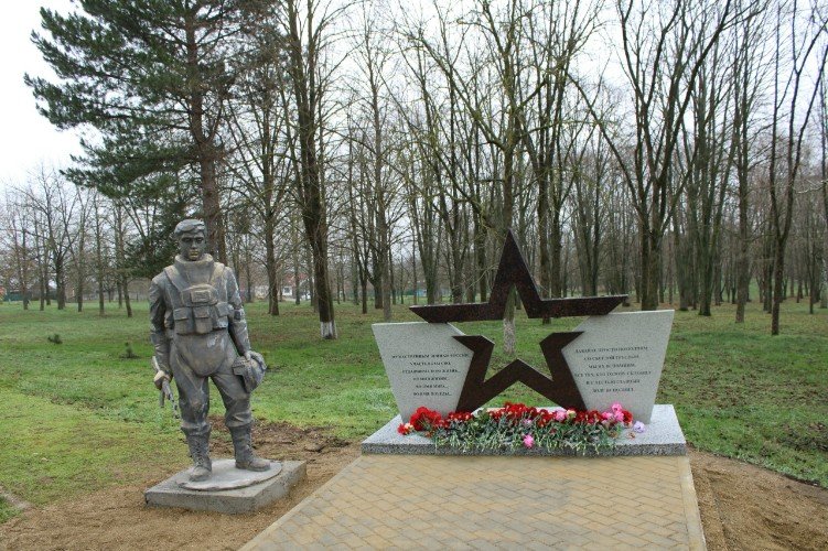 Памятник погибшим героям СВО