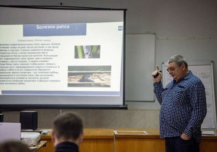 Выступление спикера на учебно-методических сборах