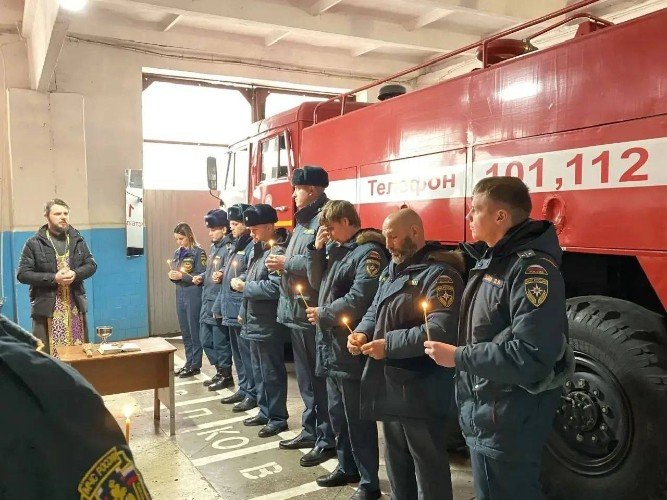 Молебен в пожарной части