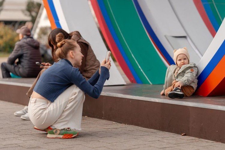 Женщина с ребёнком