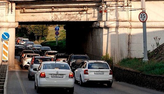 Поток машин