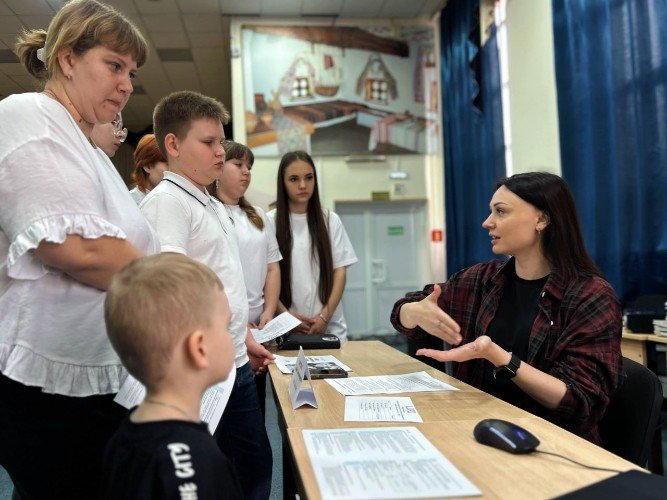 На ярмарке проектов