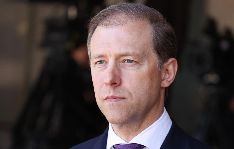 Денис Мантуров