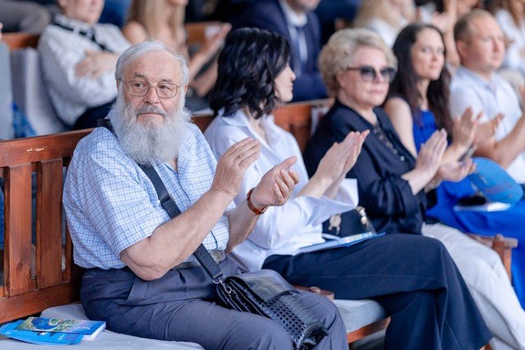 Владимир Громов