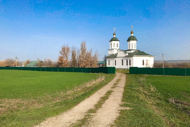 Архиерейское подворье в хуторе Новосёловке Усть-Лабинского района