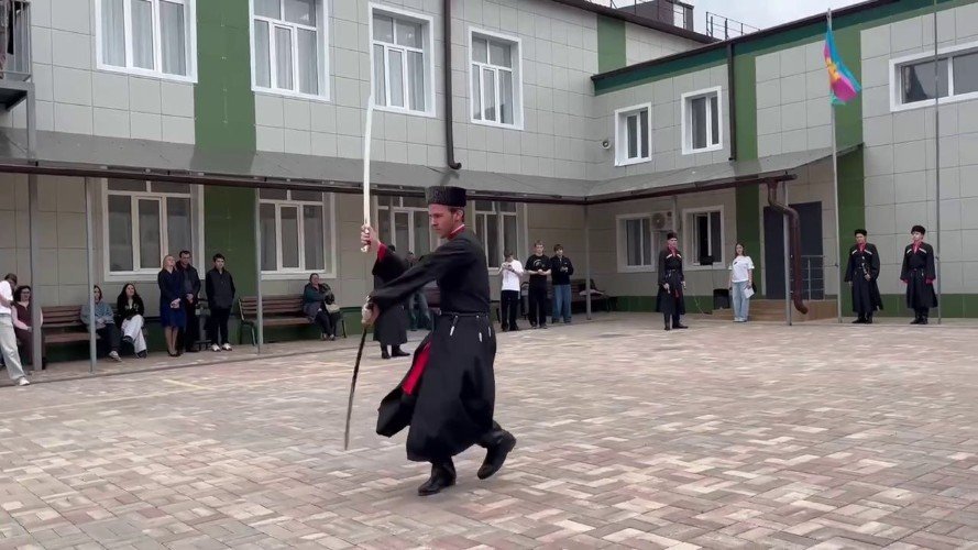 Фланкировка шашками