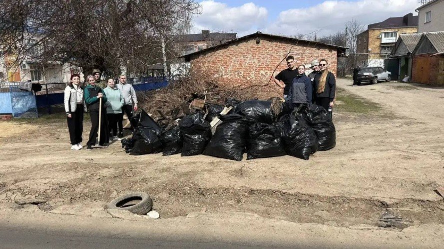 Сотрудники «Прогресс Агро» на субботнике