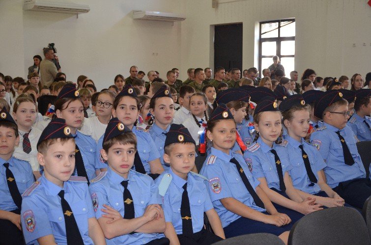 ученики полицейского класса