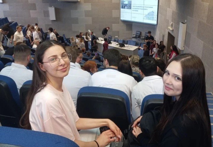 Школьники в аудитории КубГМУ
