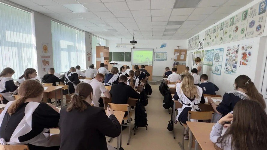 Школьники пишут агродиктант
