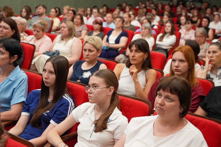 Гости презентации в ГДК