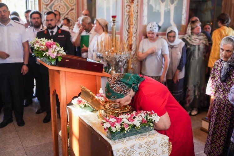 Приложение к святым мощам