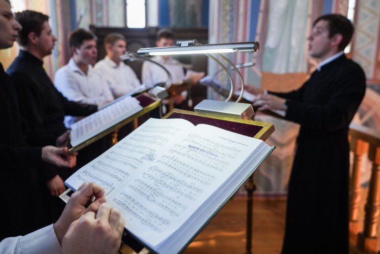 Приложение к святым мощам