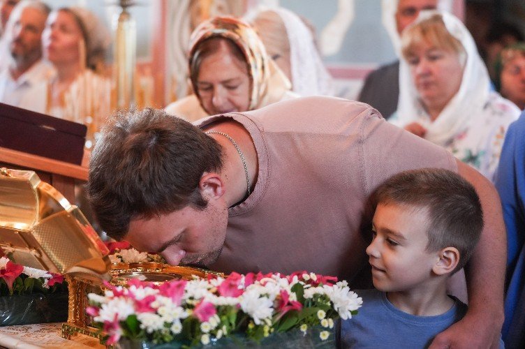 Приложение к святым мощам
