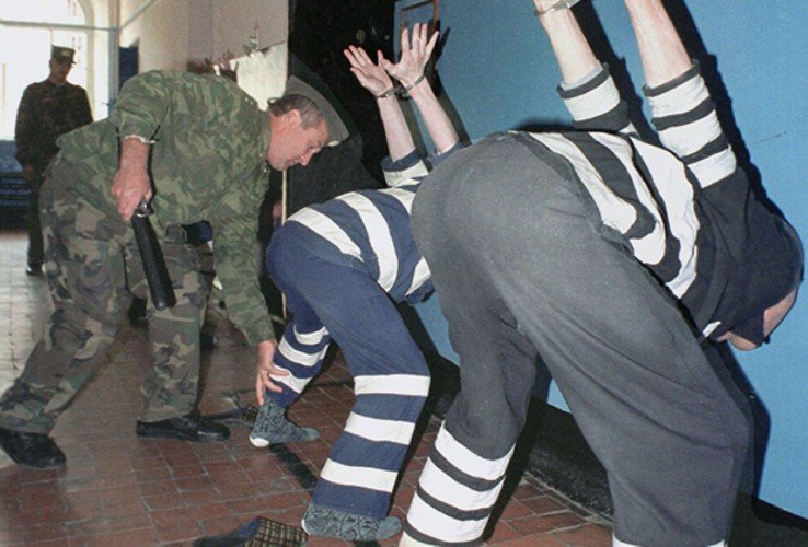 Обитатели «Чёрного дельфина»