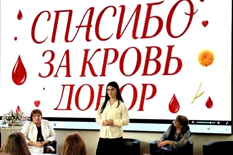 Студентка УСПК с экпертами