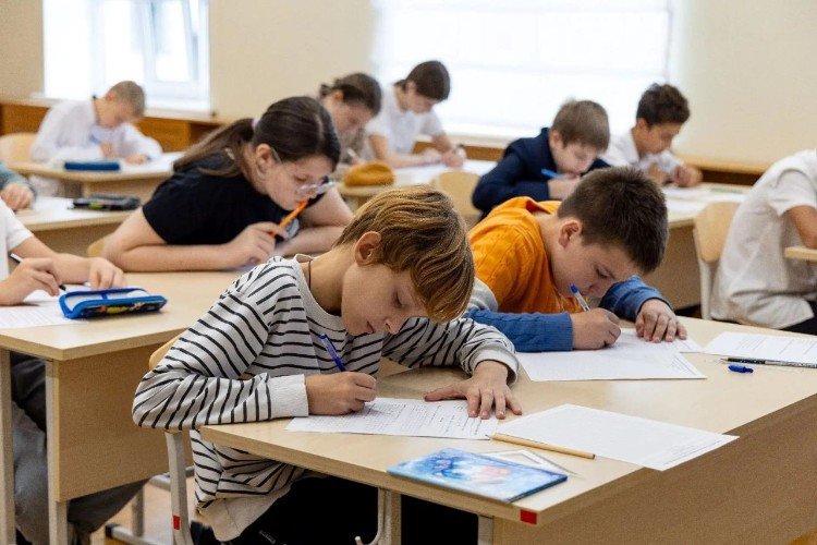 Дети в классе