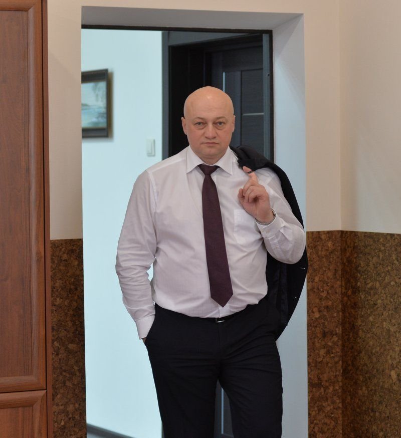 СЕРГЕЙ БАТУРИН УХОДИТ В ОТСТАВКУ