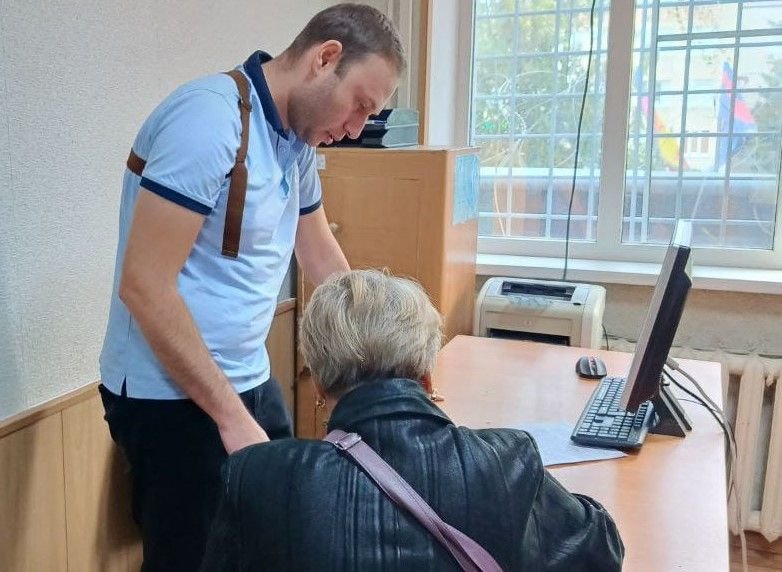 В Усть-Лабинске будут судить пенсионерку, воровавшую зеленые насаждения