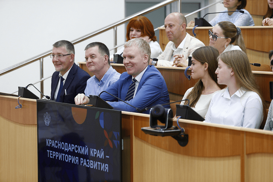 Размер губернаторской стипендии увеличат до 10 тысяч рублей