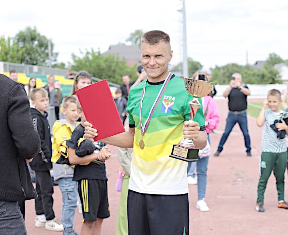В Усть-Лабинском районе завершился Чемпионат по футболу и стартовал новый