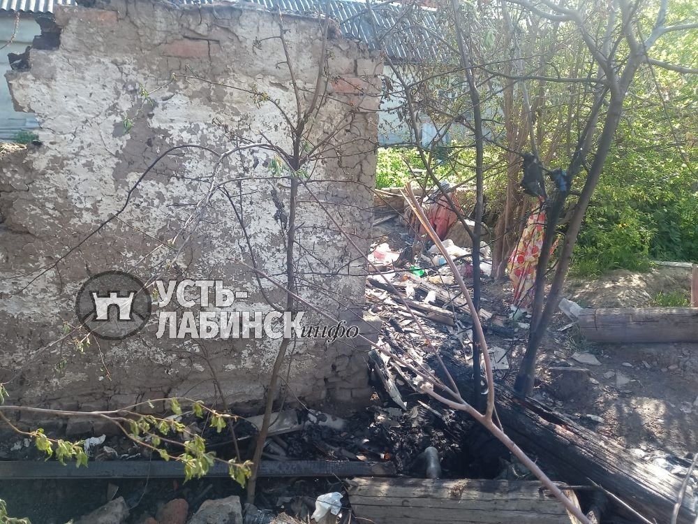 При пожаре в Усть-Лабинске погибла женщина и пострадал мужчина