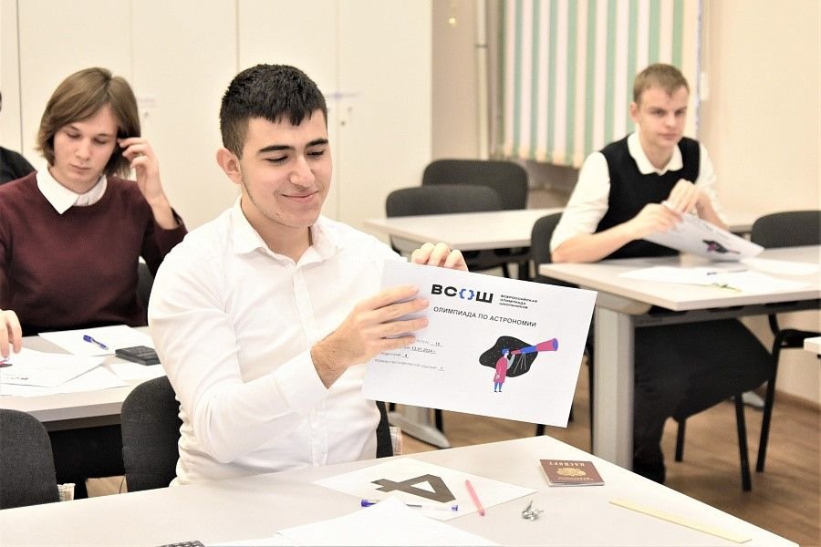 Кто лучше знает астрономию?