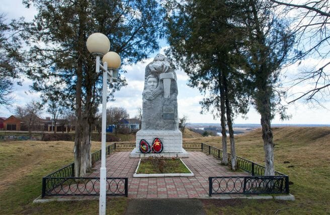 Мария, Дарья и Александр Демяненко из Усть-Лабинска победили в конкурсе «Юный экскурсовод России»