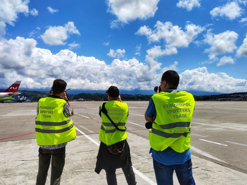 В аэропорту Сочи провели фотоспоттинг для журналистов и блогеров