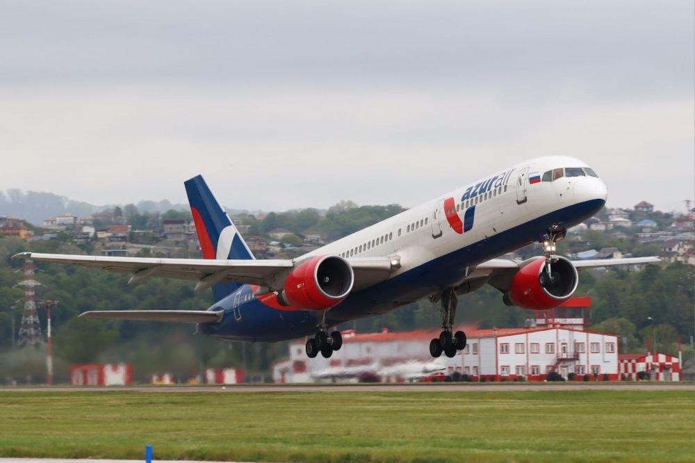 Стартовали полёты AZUR air из Сочи в Анталью