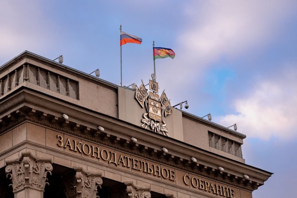 Новое в законе о парковке: не оставляйте машину на траве