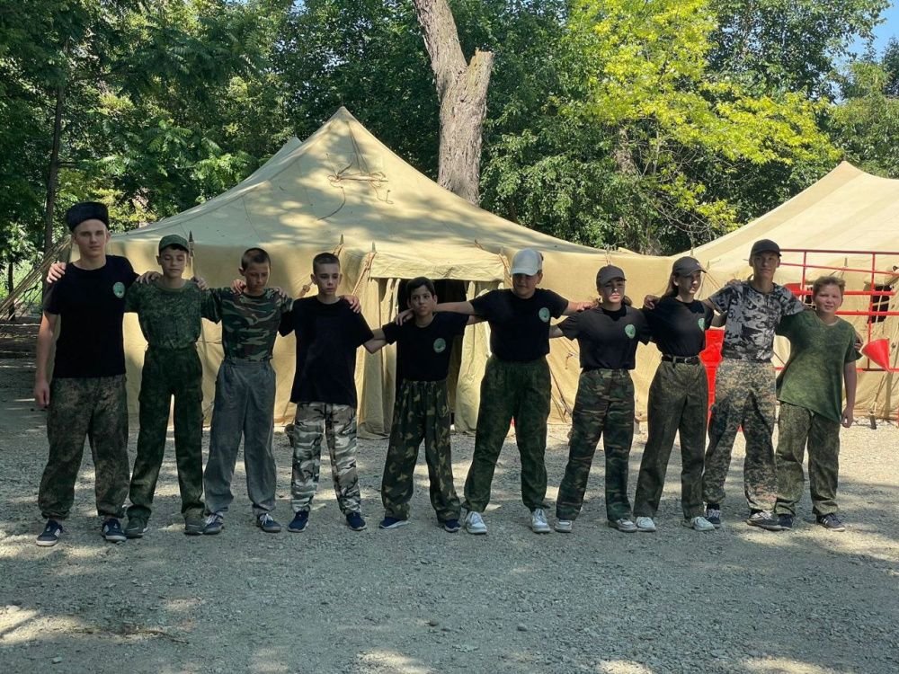Военно-патриотический лагерь для подростков заработал в Усть-Лабинском районе